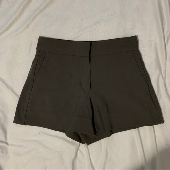 Babaton High-Waisted Shorts - Picture 1 of 4